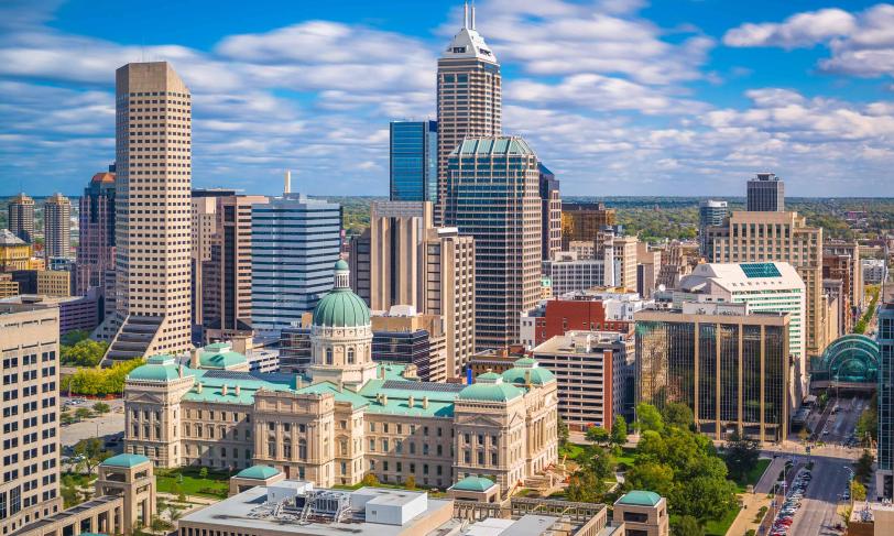 Indianapolis Indiana skyline with capitol